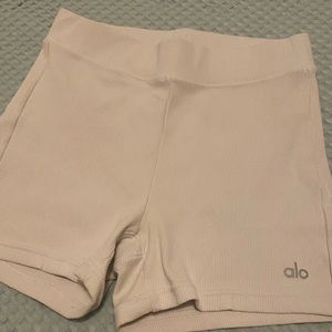 Alo goddess ribbed white yoga shorts